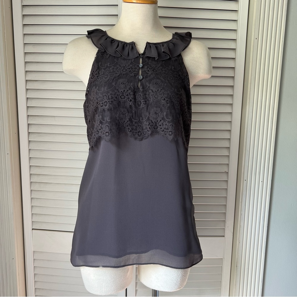 Banana Republic Lace Gray Ruffle Halter Style Top Blouse Size 2